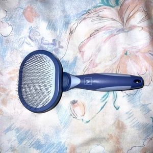 Grooming pet brush
